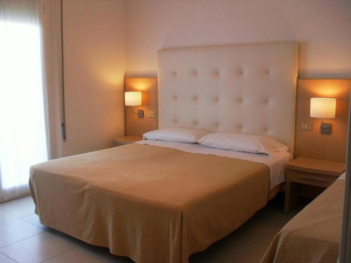 Hotel Alda แชร์เวีย ภายนอก รูปภาพ